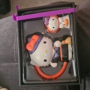 Hello Kitty Halloween mug set